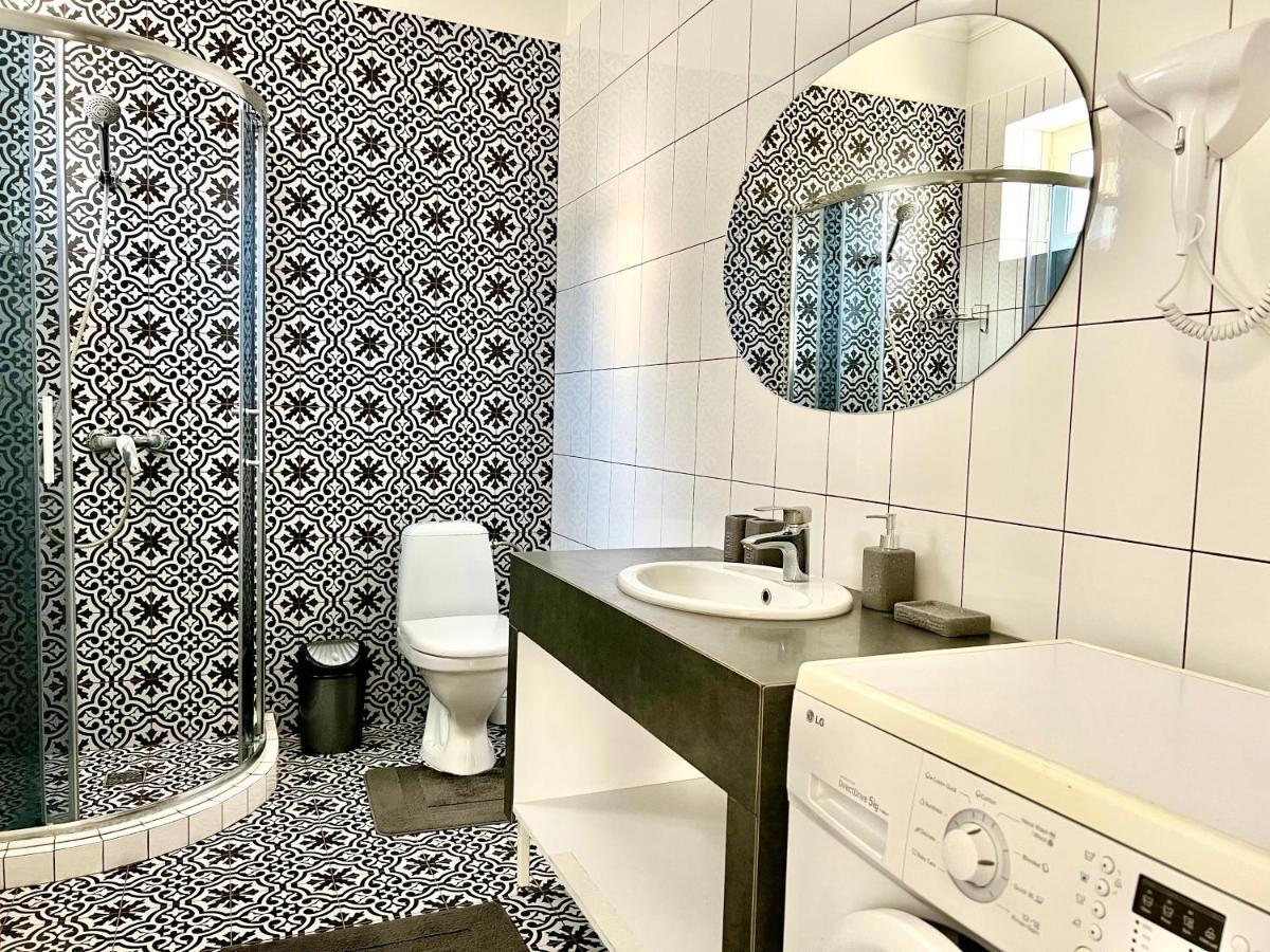 Appartement Авіа à Oujhorod Extérieur photo