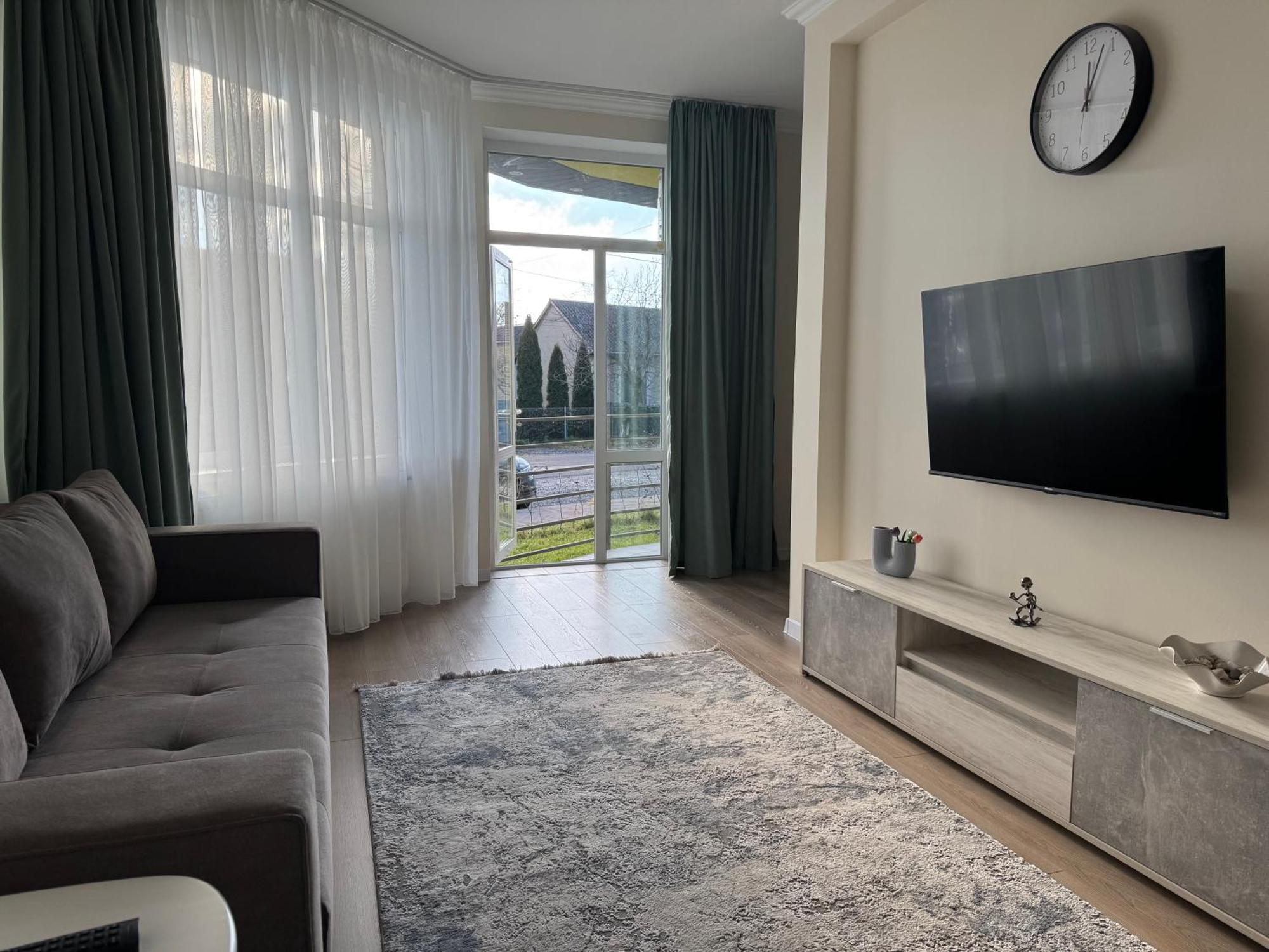 Appartement Авіа à Oujhorod Extérieur photo