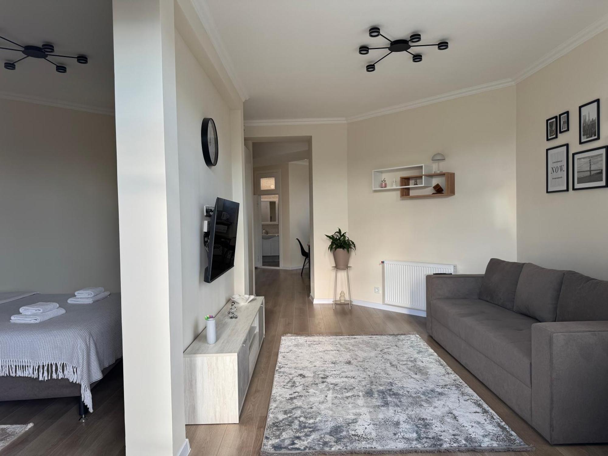 Appartement Авіа à Oujhorod Extérieur photo