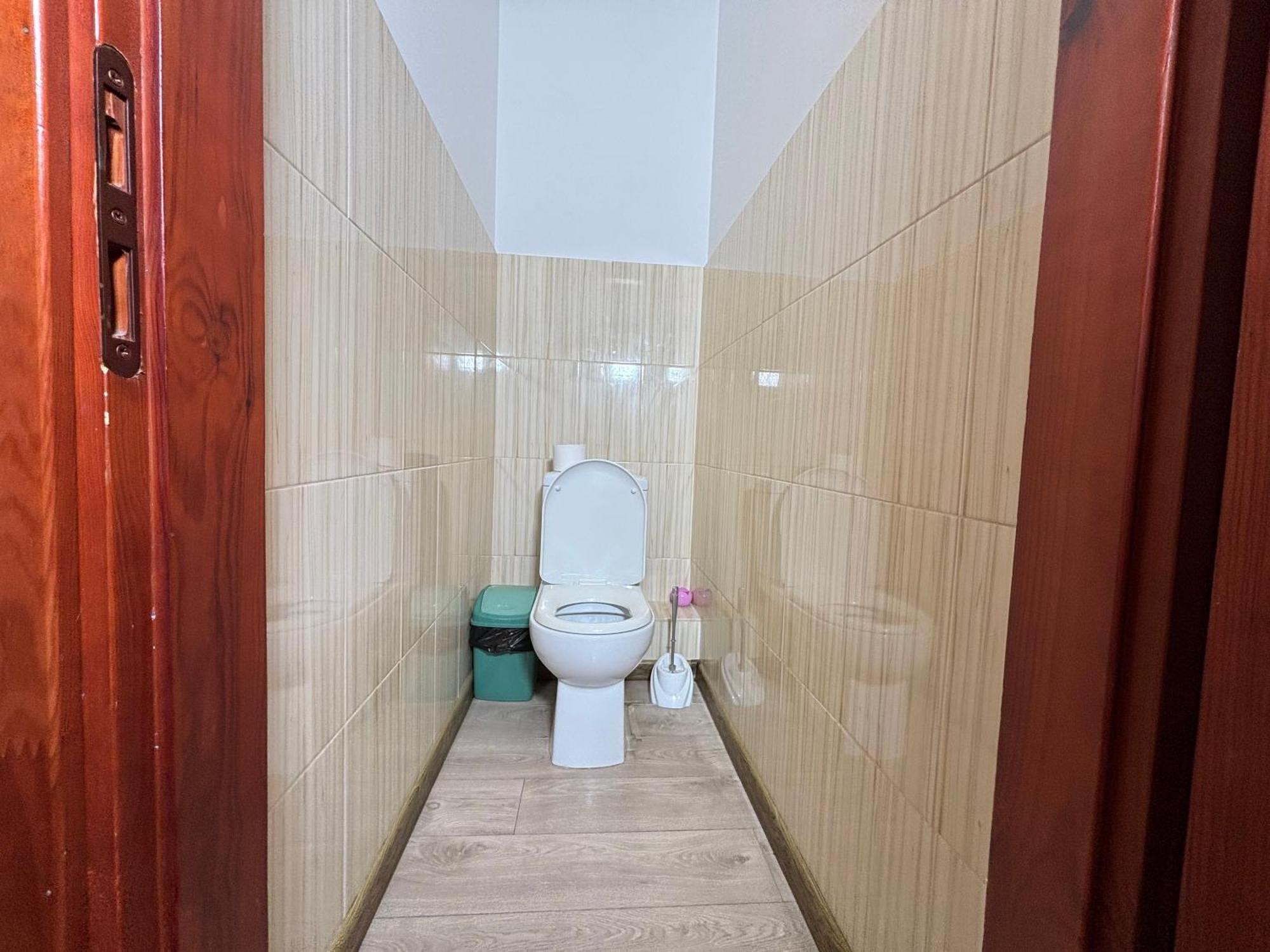 Appartement Авіа à Oujhorod Extérieur photo