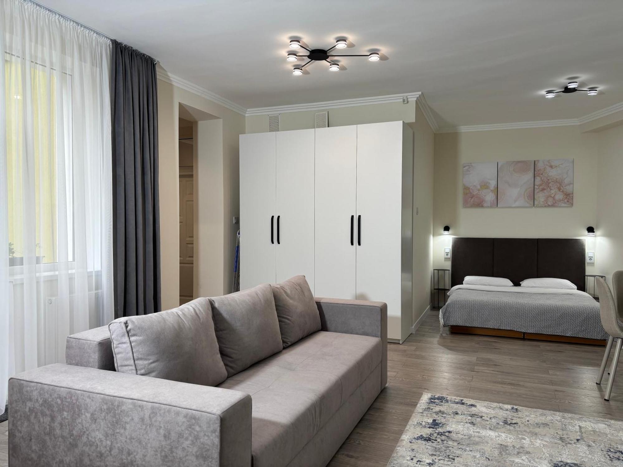 Appartement Авіа à Oujhorod Extérieur photo
