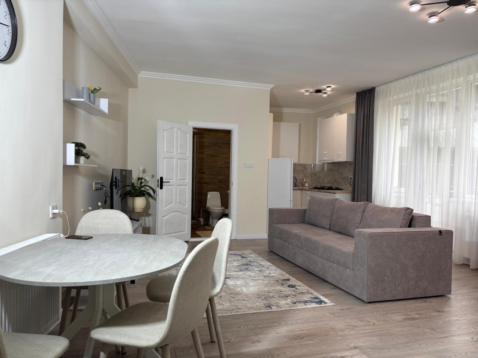 Appartement Авіа à Oujhorod Extérieur photo