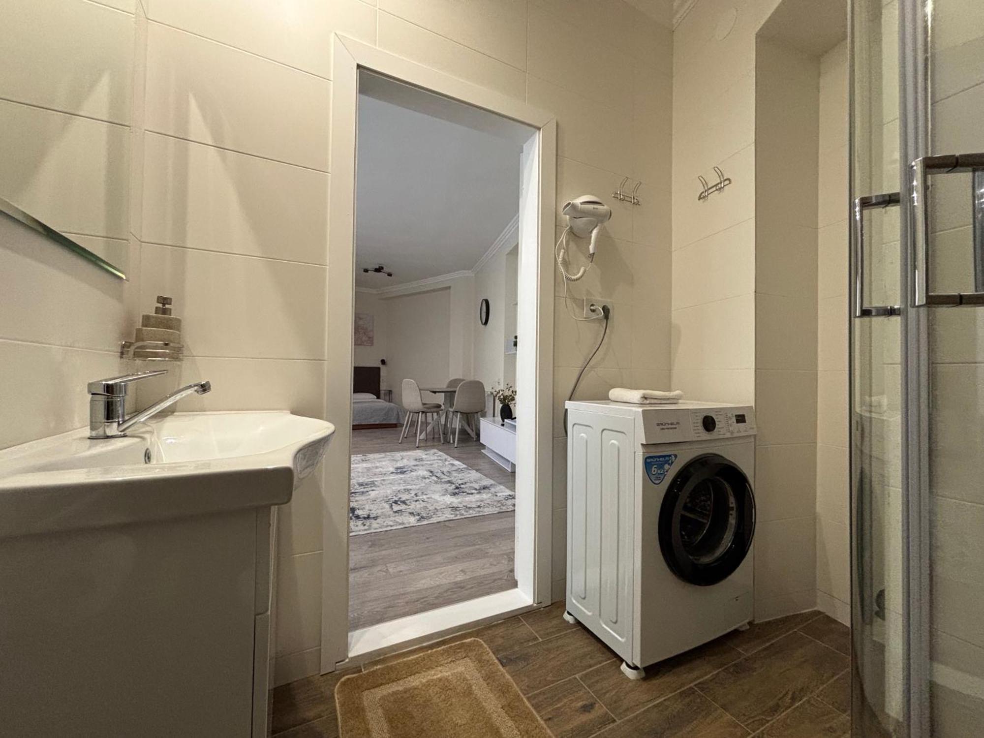 Appartement Авіа à Oujhorod Extérieur photo