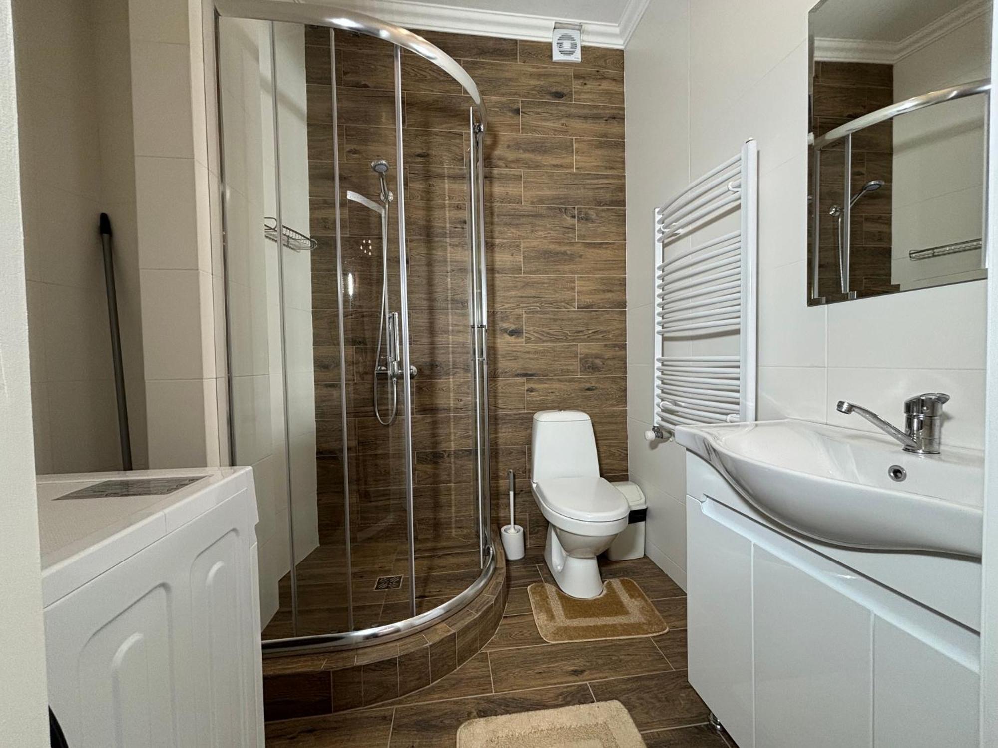 Appartement Авіа à Oujhorod Extérieur photo
