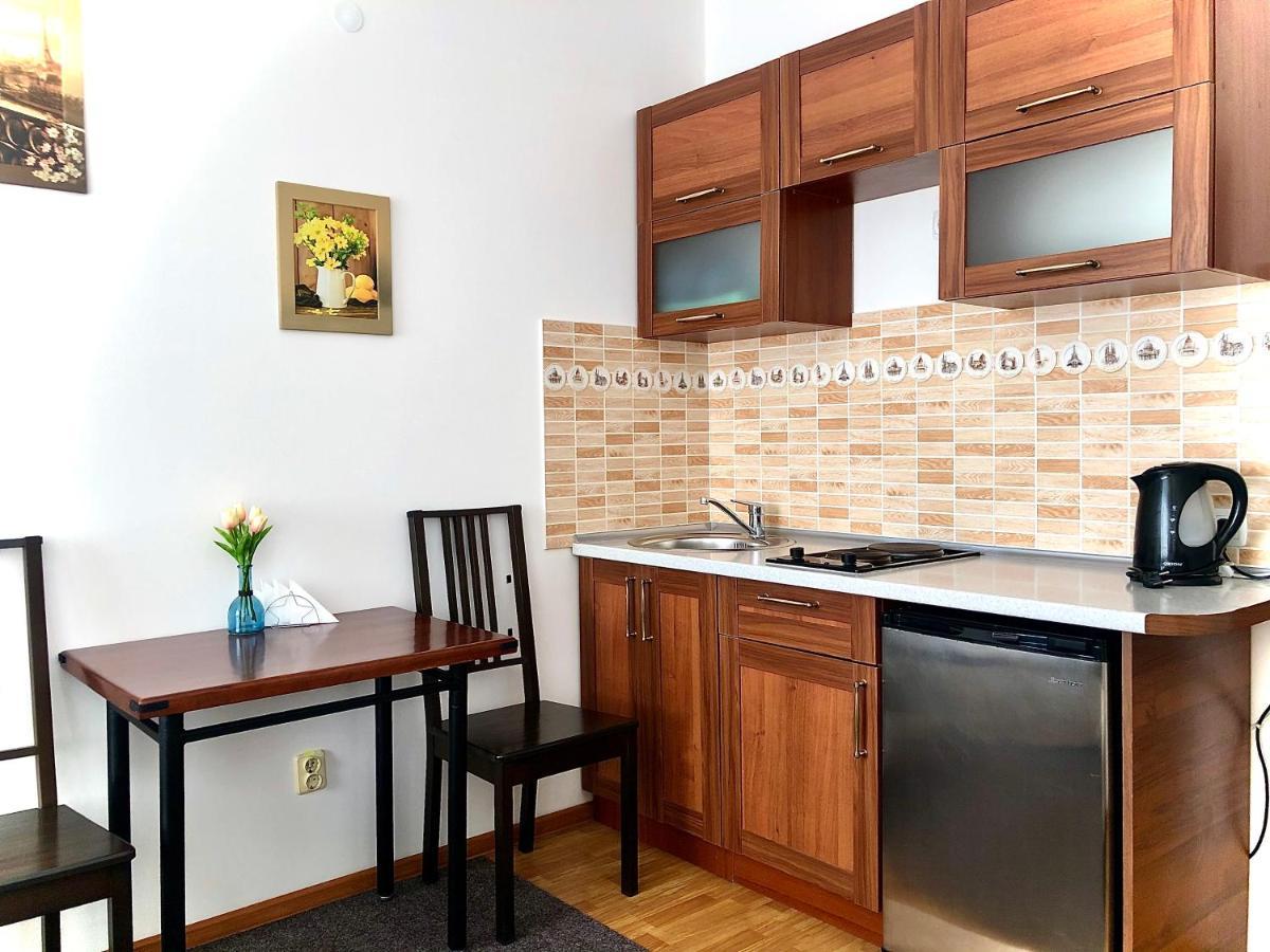 Appartement Авіа à Oujhorod Extérieur photo