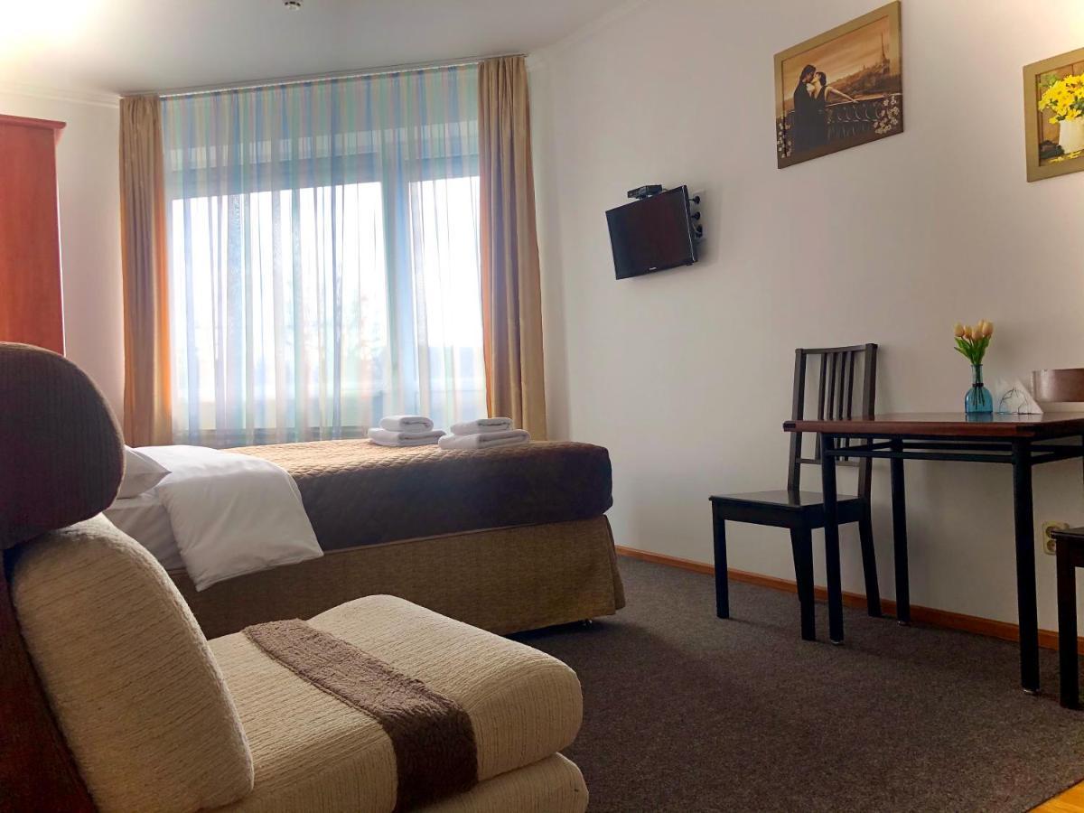 Appartement Авіа à Oujhorod Extérieur photo